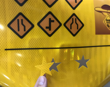 Máy cắt decal phản quang 3M